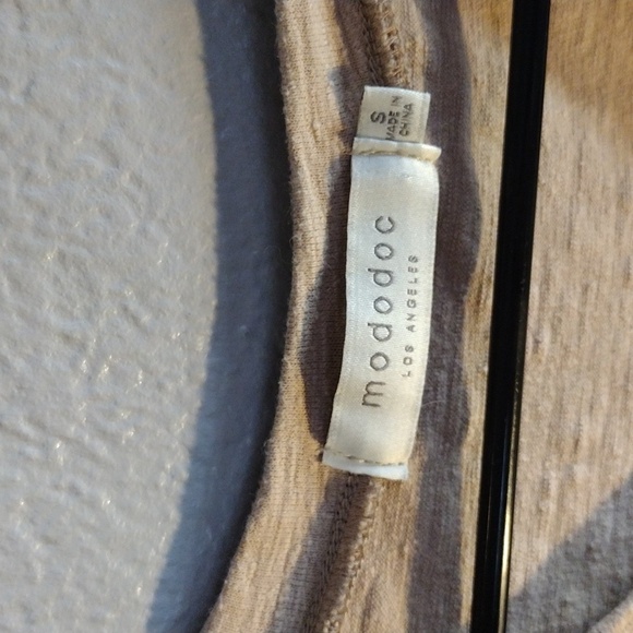 Tan Mododoc Los Angeles Top S - Picture 5 of 6